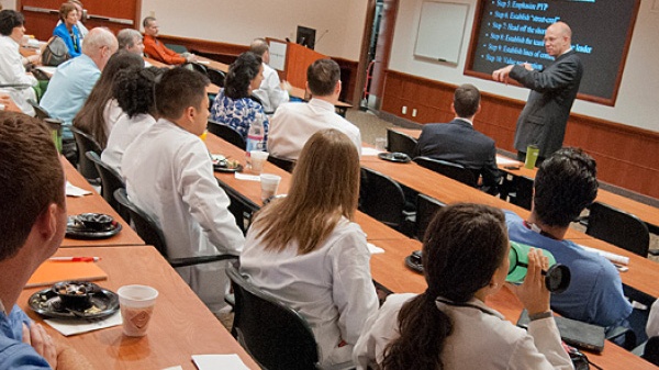 Ambiente de formação e educação continuada em saúde